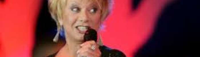Elaine Paige